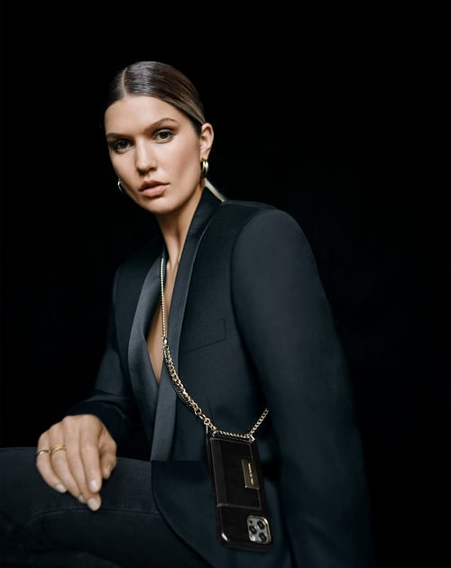 Lustrous Black